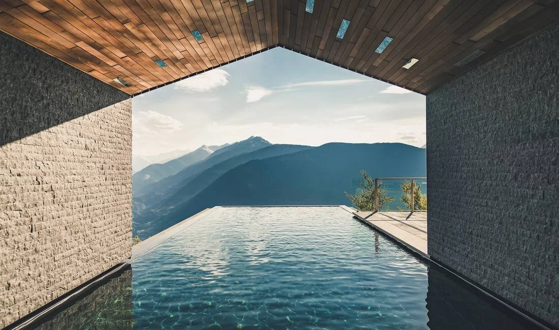 miramonti infinity pool.jpg