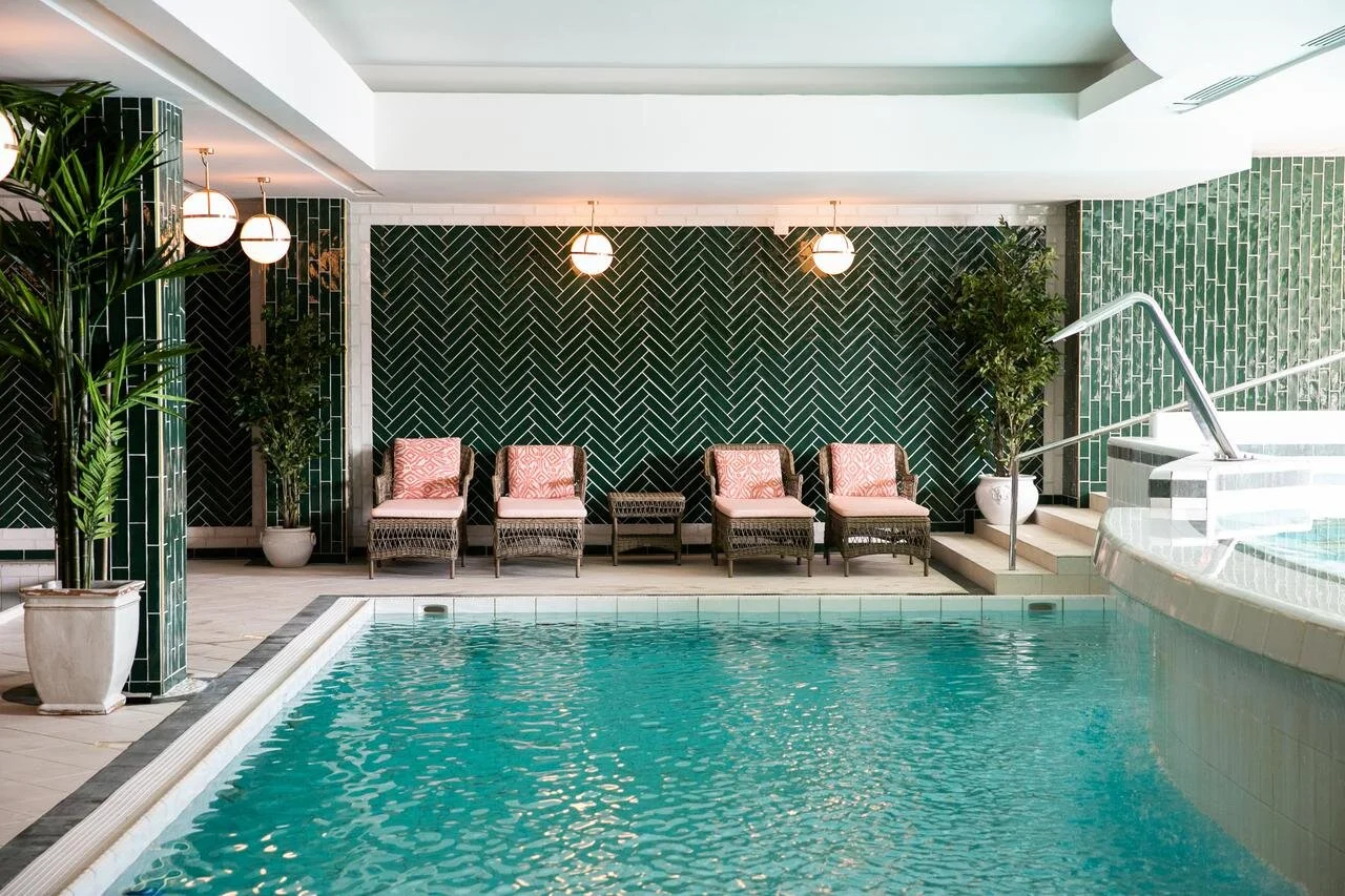 mezzatorre pool.jpg