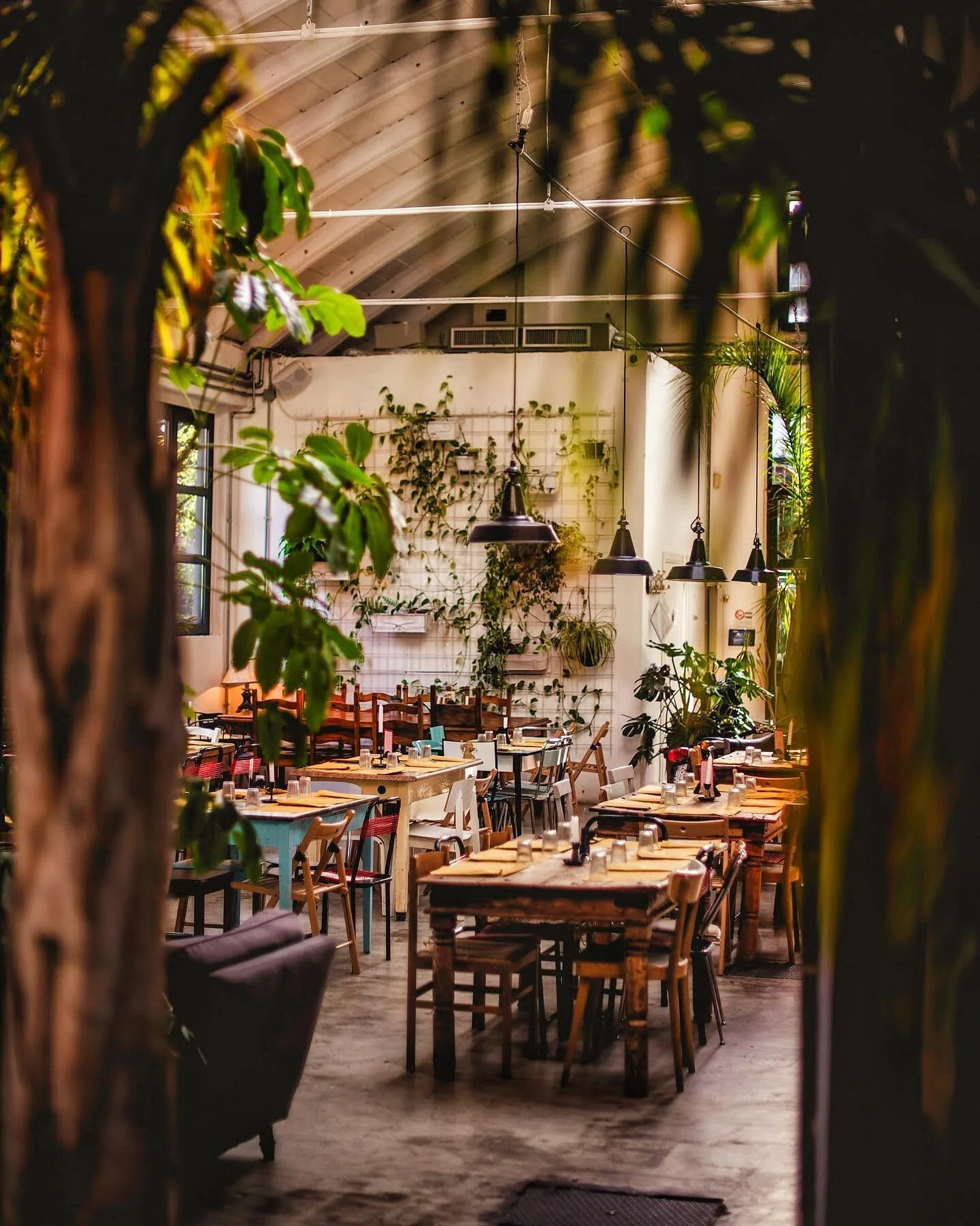 fuorimano interiors.jpg