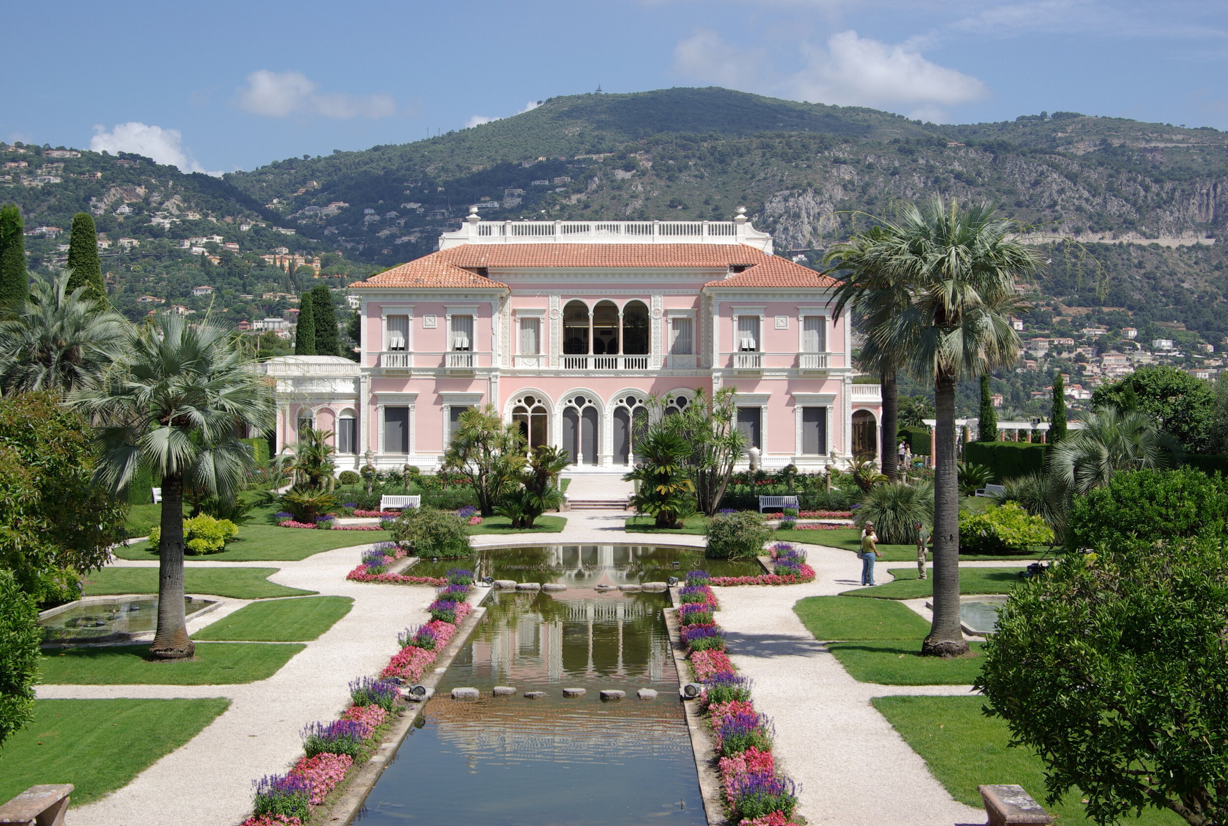 Villa_Ephrussi_de_Rothschild_BW_2011-06-10_11-24-41.JPG