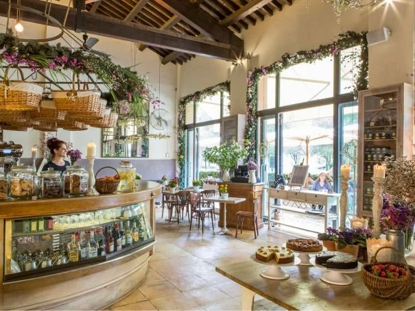 vivi-bistrot-villa-pamphilj-rome credits wanted in rome.jpeg