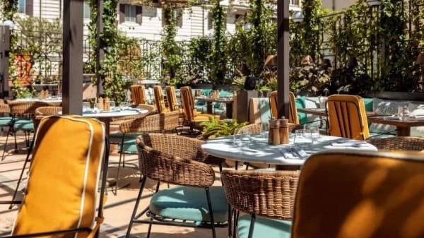 hoxton by the fork.jpg