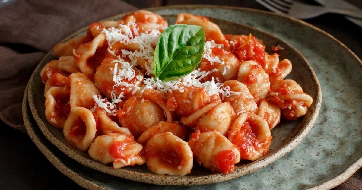 Orecchiette-pomodoro-e-Cacioricotta.jpg