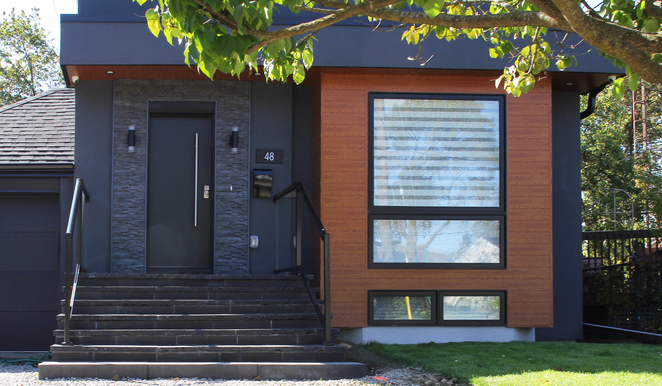 Almont- front view 1.jpg