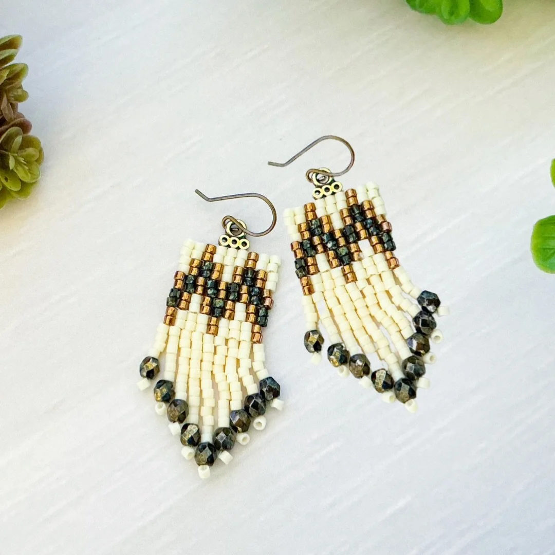 Thank you for joining Seed Bead Saturday! Here are the earrings we designed together 💕
Catch the Replay here: https://www.youtube.com/live/5LSBphOanjw?si=TYyiOukFbYEdkcEM
