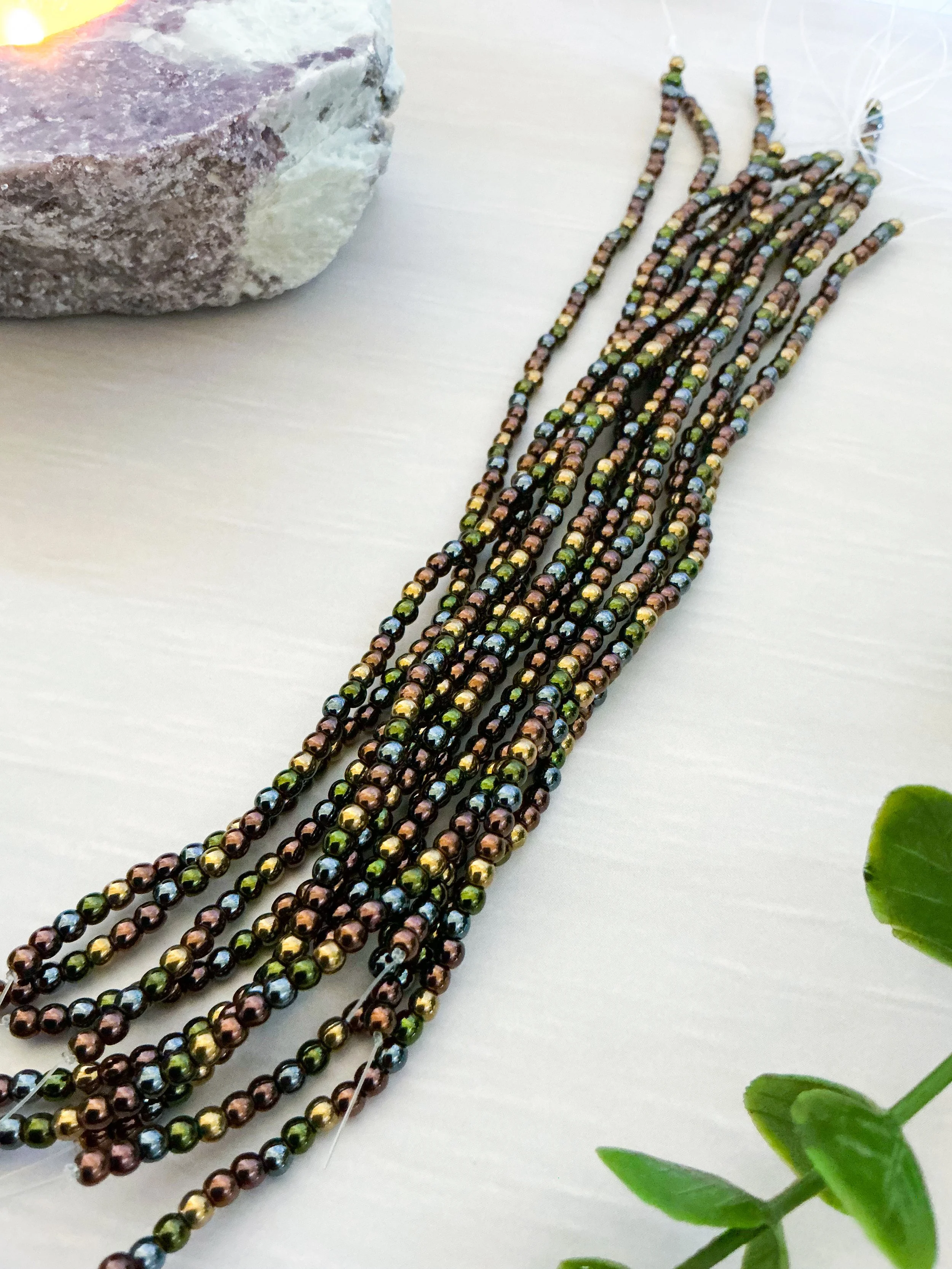 Pressed Round 3mm Metallic Rainbow
