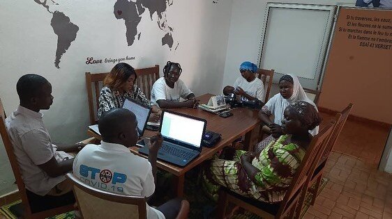 The whole team of the Georgie Badiel Foundation in Burkina Faso came together to discuss how our awareness campaigns can be better done.  It is important to always sensitize the population we are working with to continue to follow the hygienic norms 