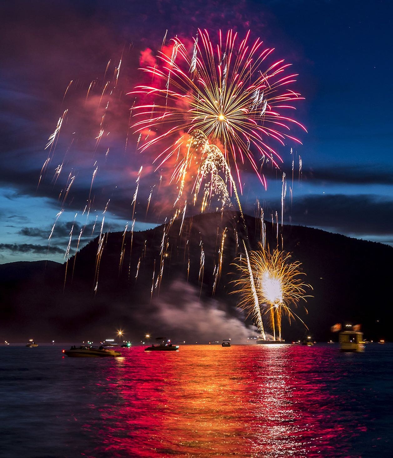 Our July 4th renters had to cancel their trip, so we have an unusual July 4th week opening! Should be a great week in North GA / (WEEKEND BOOKED, still some weekdays available though / link in bio) 

📷: Chris Gardiner