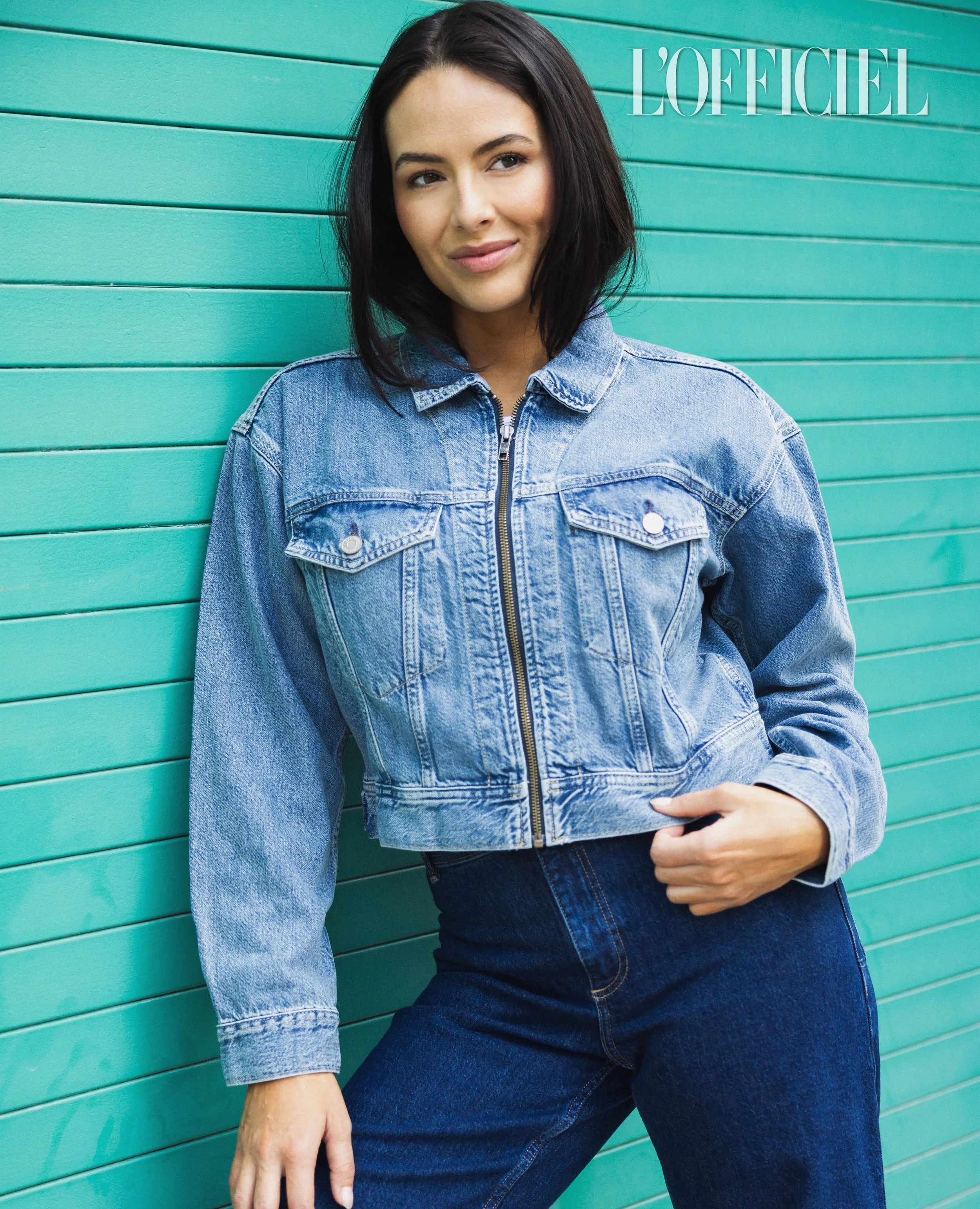 ADRIANNA_L_OFFICIEL_IN_02.jpg