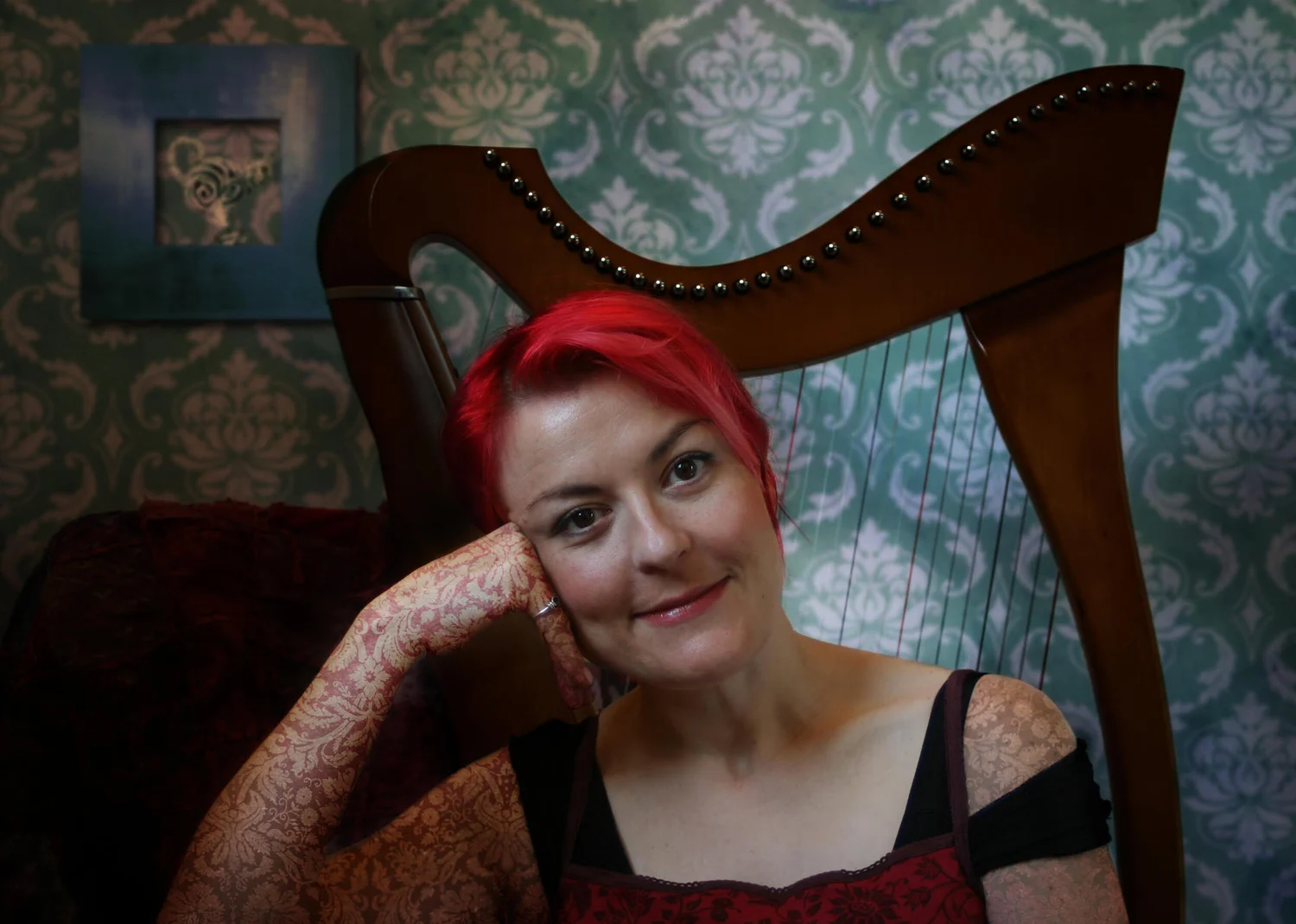 “The Best of the Tradition is Yet to Come” an Interview with Scottish Harpist/Composer Corrina Hewat episode artwork