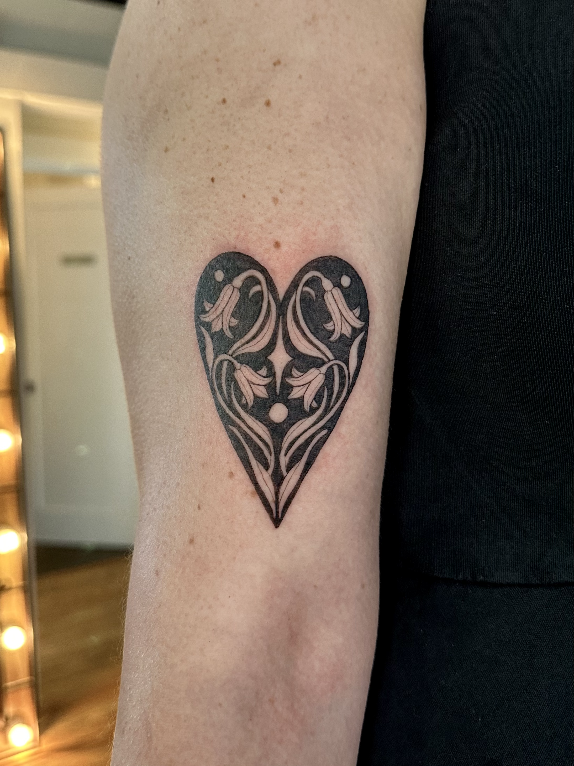 BeckyWaterhouse_Tattoo_Scandinavian_Folk_heart_IMG_0398.png