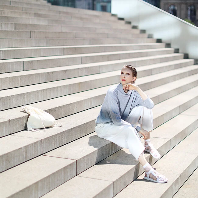 A DAY IN THE FASHION BLOGGER LIFE | swatch collab