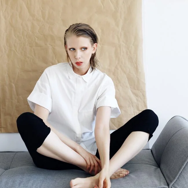 SINGLES VS. COUPLES - WHO'S WINNING AT LIFE | podcast