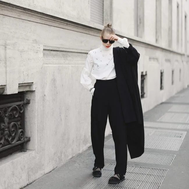 WHY REACHING YOUR GOALS MAKES YOU UNHAPPY | podcast