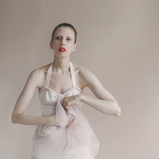 10 THINGS YOU DON'T NEED IN YOUR WARDROBE