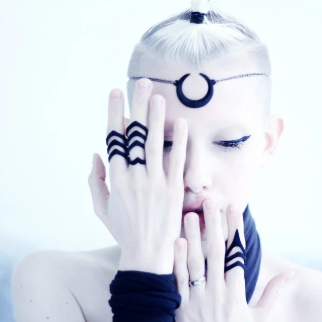 TREND : the rogue + the wolf