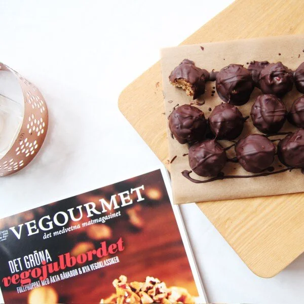 RECIPE : christmas treat - peanut & almond pralines