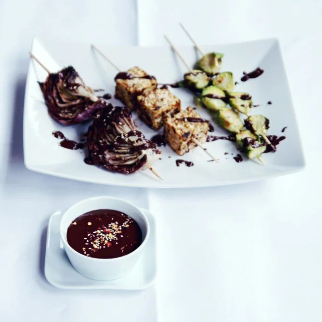 RECIPE : tofu & veggie skewers with a spicy coffee chocolate sauce | malawi coffee blog party