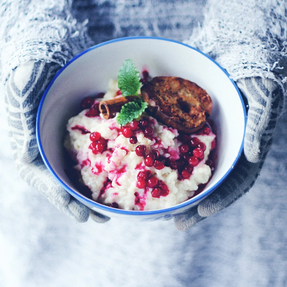 RECIPE : swedish christmas rice porridge with tahini baked pear