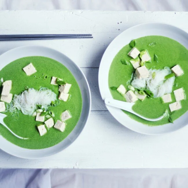 RECIPE : green curry peanut noodle soup