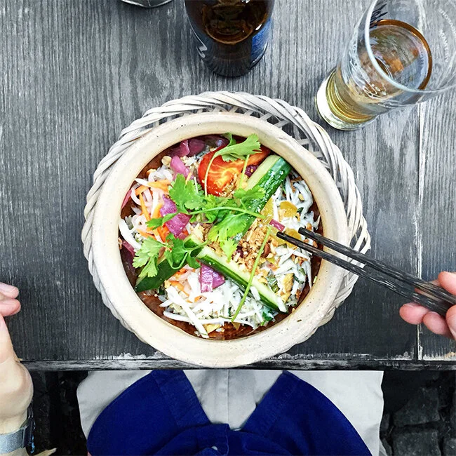 VLOG : what i eat when i go out | vegan in berlin