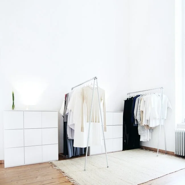 INTERIOR : no more living in a suitcase | bedroom update