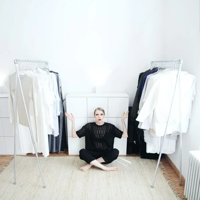 INTERIOR : my minimalist wardrobe tour video
