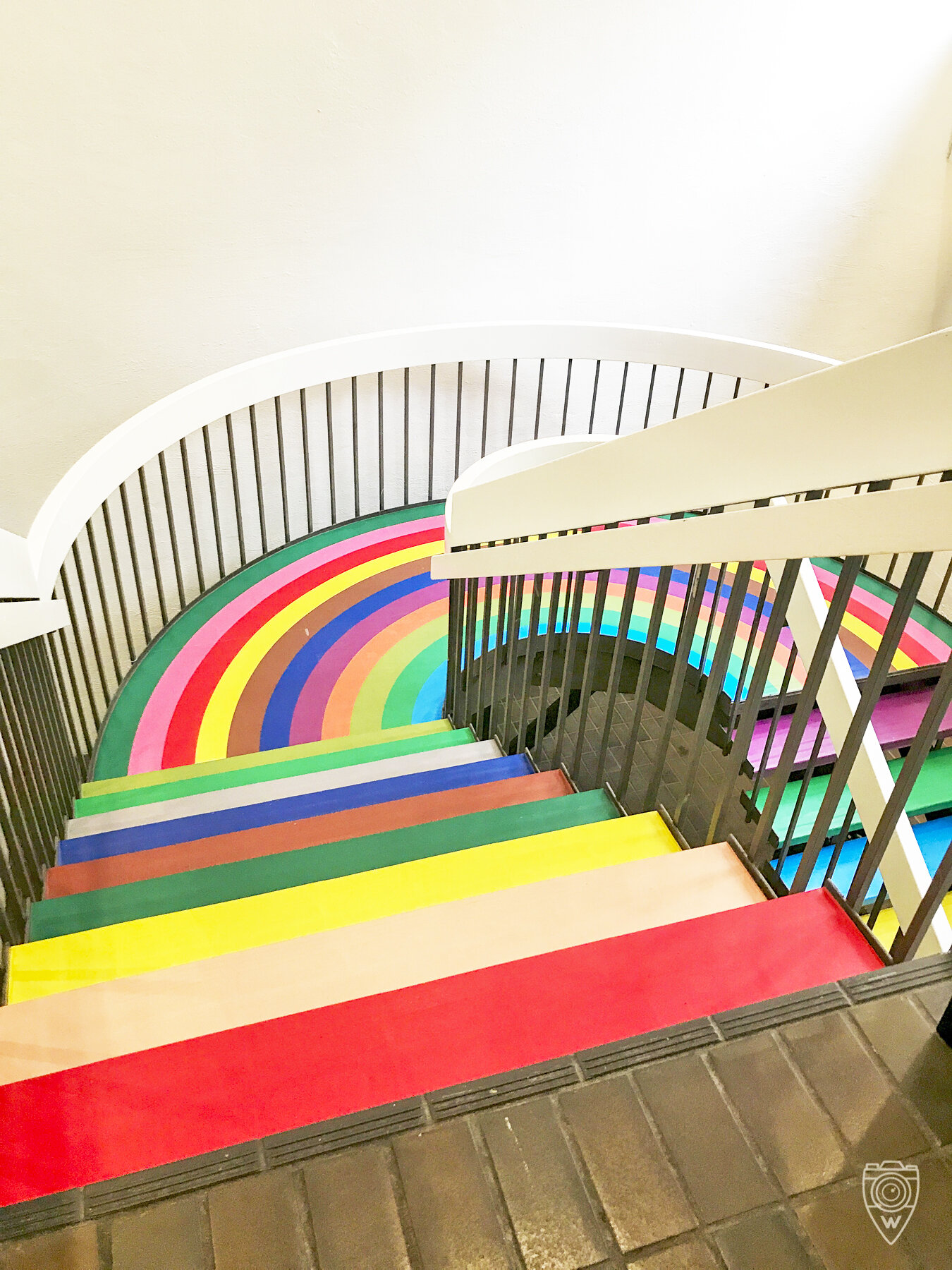color-factory-rainbow-stairs.jpg
