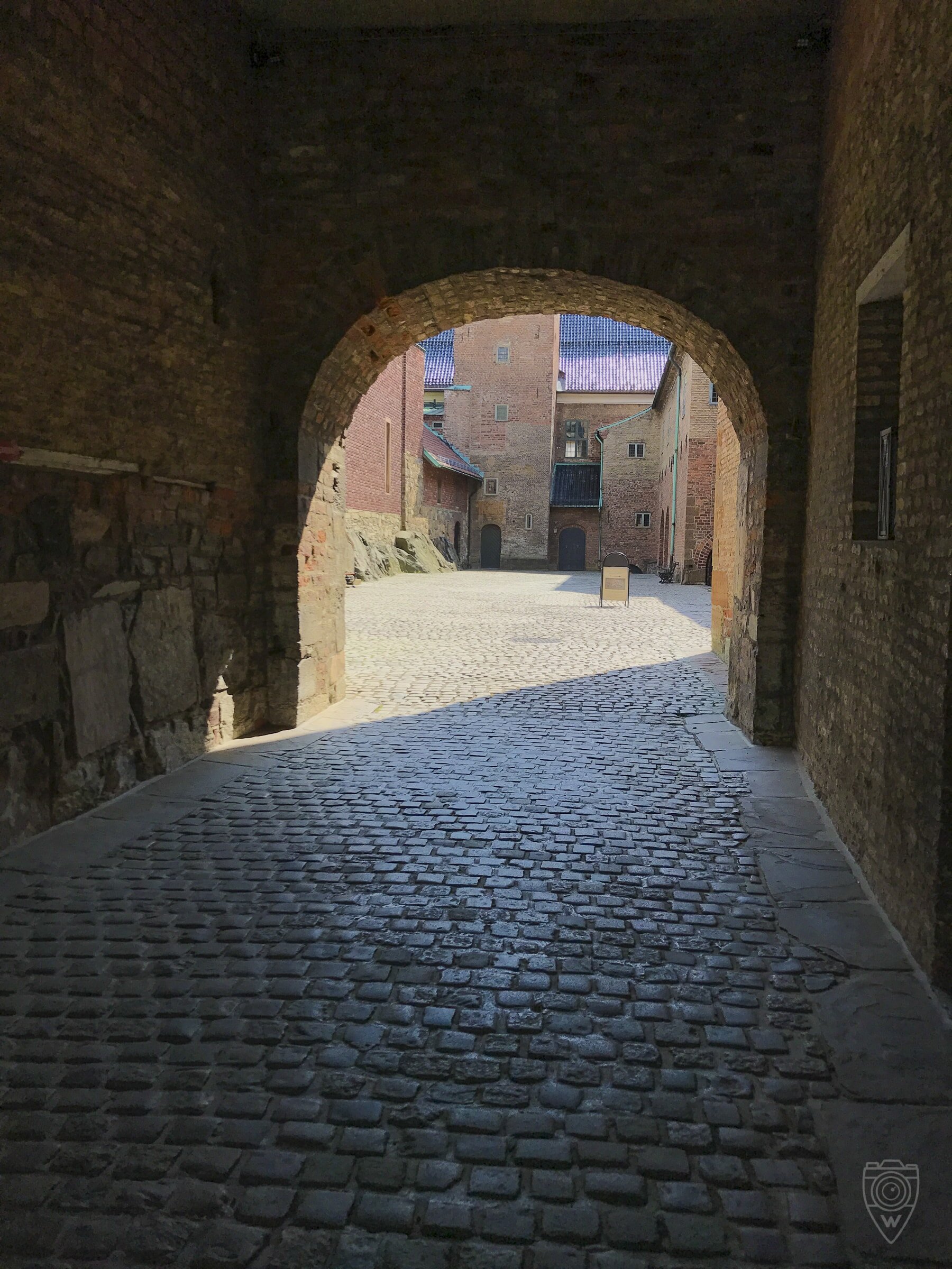 guide-to-oslo-akershus-castle-entry.jpg