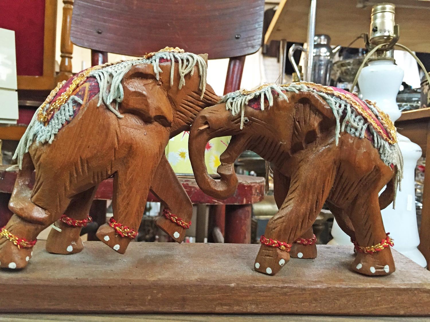 Whole-widen-world-new-york-thrift-store-elephants.jpg