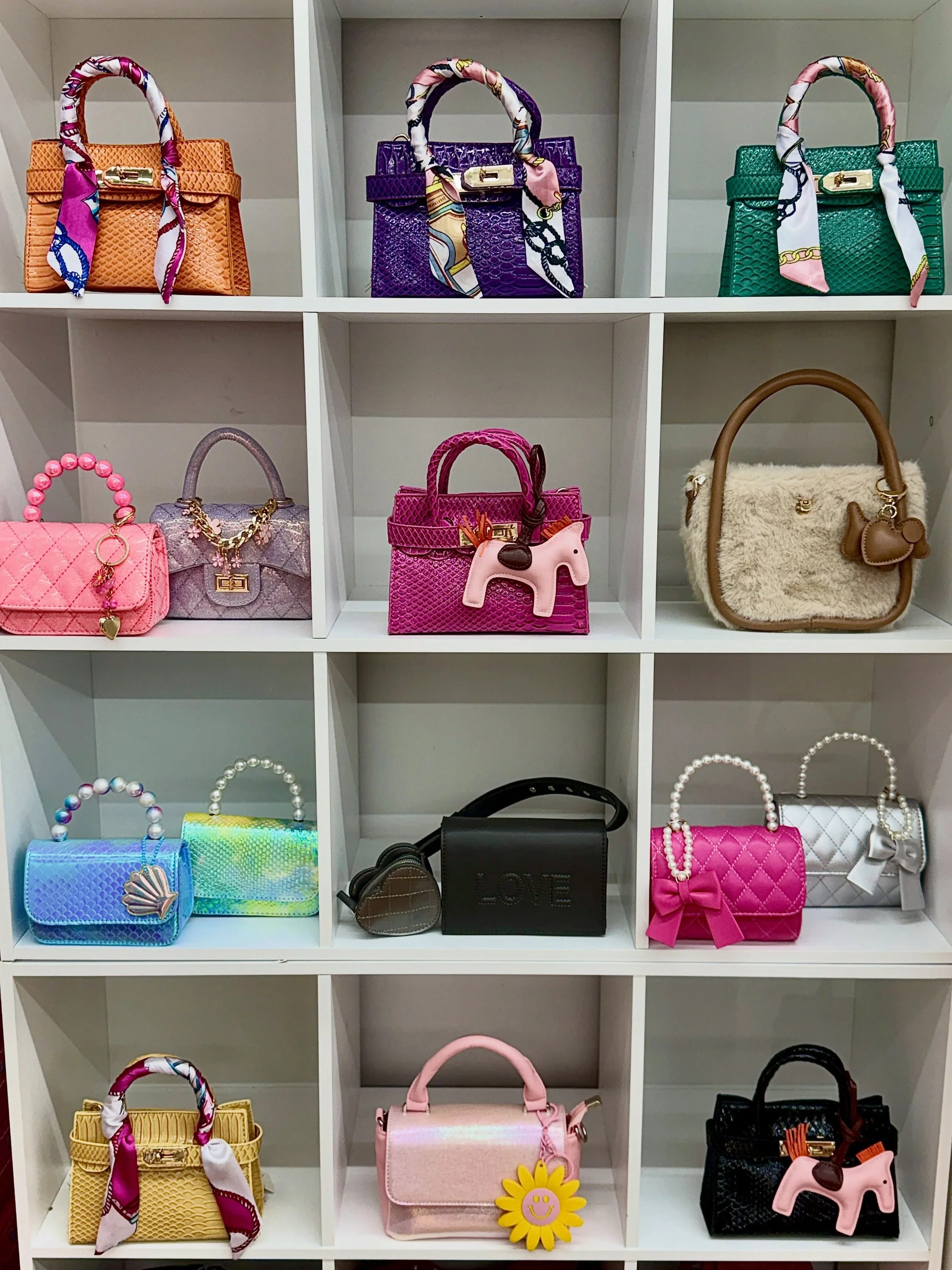 NEW Tiny Treats have arrived! Step out in ultimate NYC style with one of these cuties 👛 

📍157 Chambers St 

#tinytreats #babybirkin