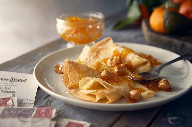 Morning light. ⁠
⁠
#teristudios #tericampbell #commercialphotography #advertising #wonderfulmachine #canonusa #broncolorusa #foodphotography #orange #crepes ⁠