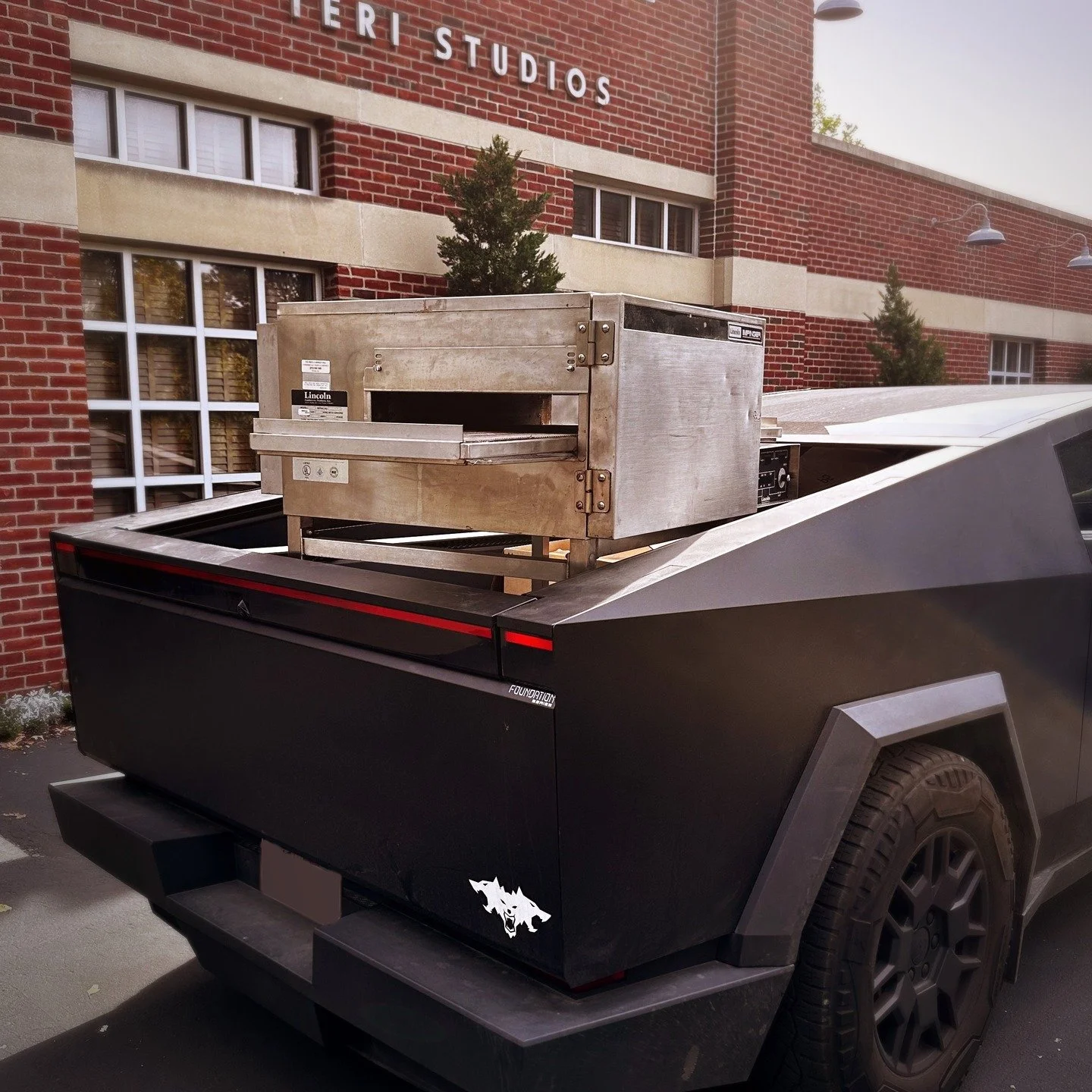 Ladies and gentlemen,

I wasn&rsquo;t born glamorous. I was just an old oven, rescued off Craigslist nearly 20 years ago for $2,500. Nothing shiny, nothing special&mdash;just metal, wires, and a little fire inside. But Teri&rsquo;s Producer, Sherry t