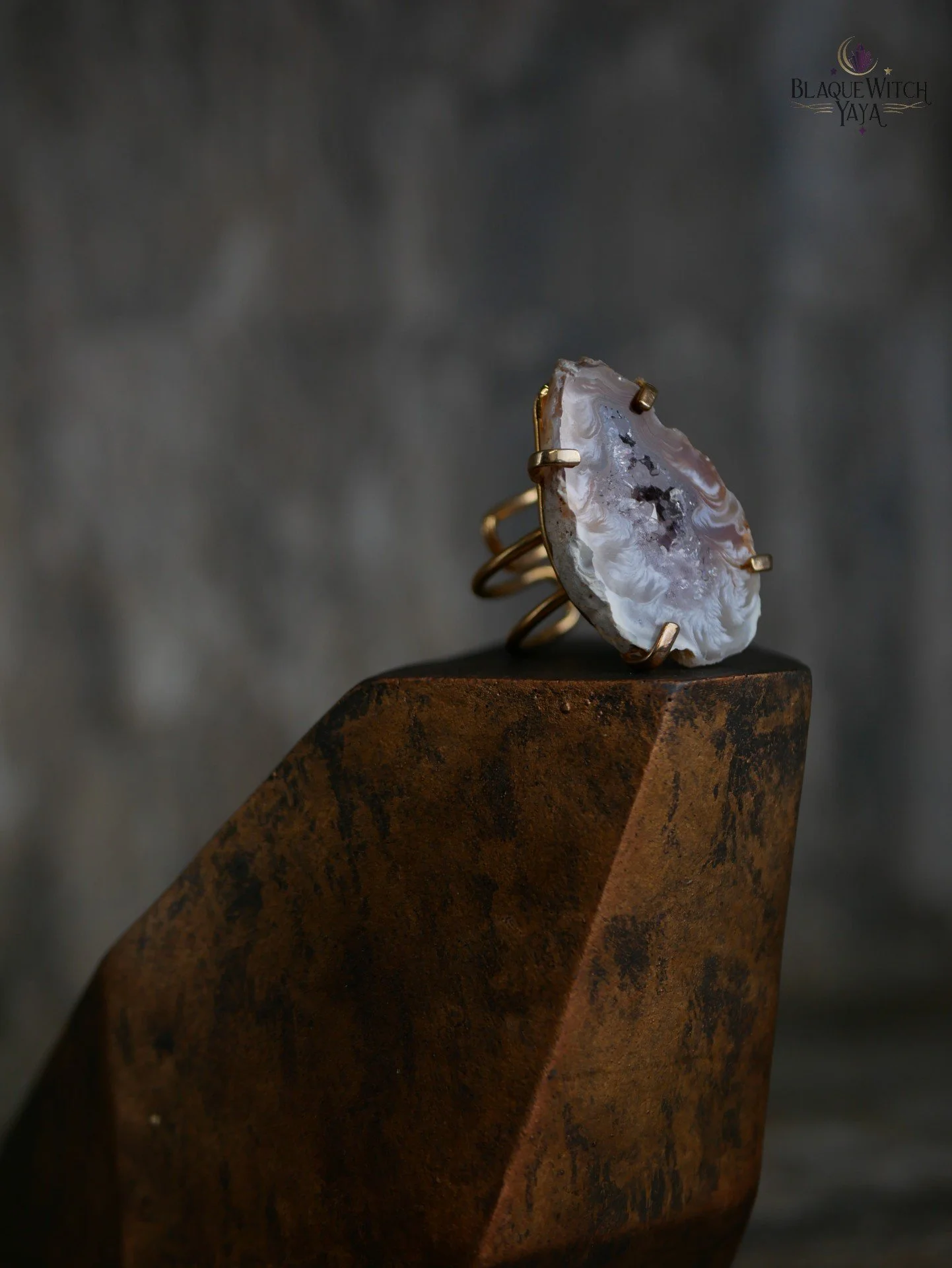 Oco Geode Ring Gold 2.jpg