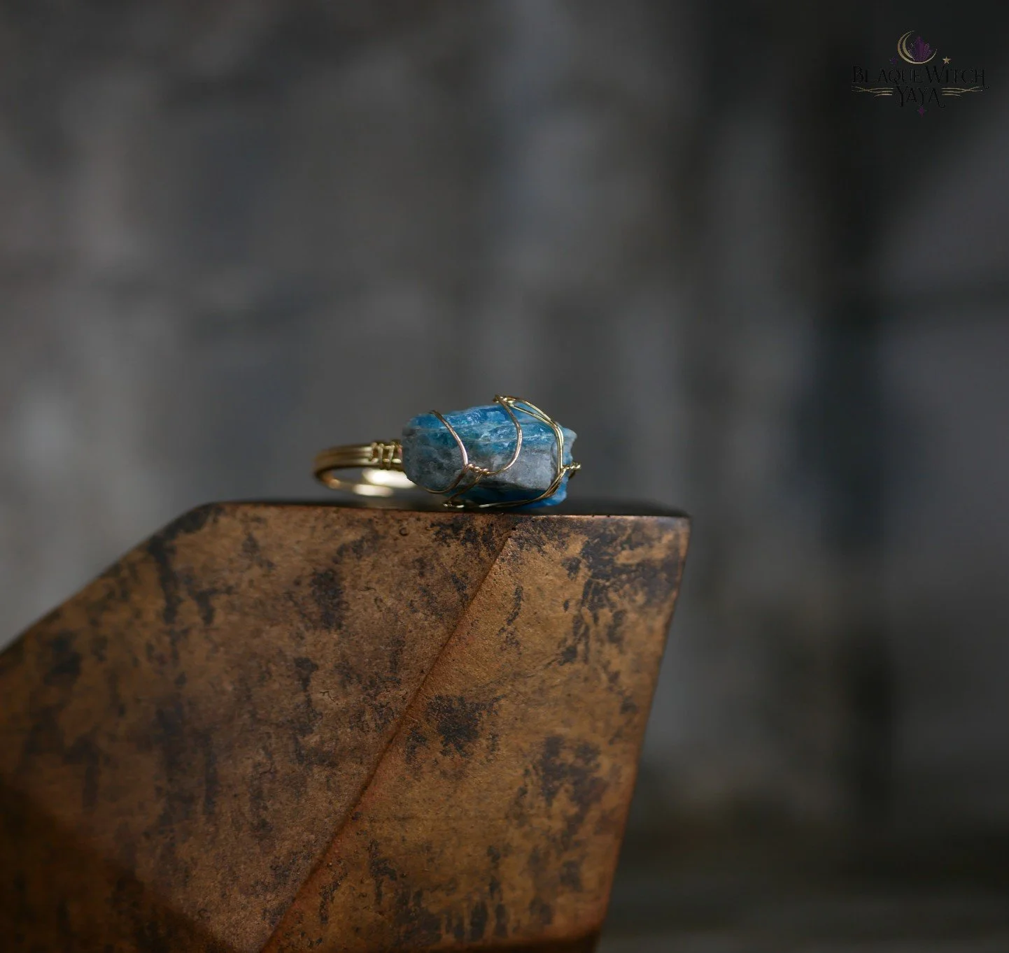 Mini Apatite Ring Gold 2.jpg