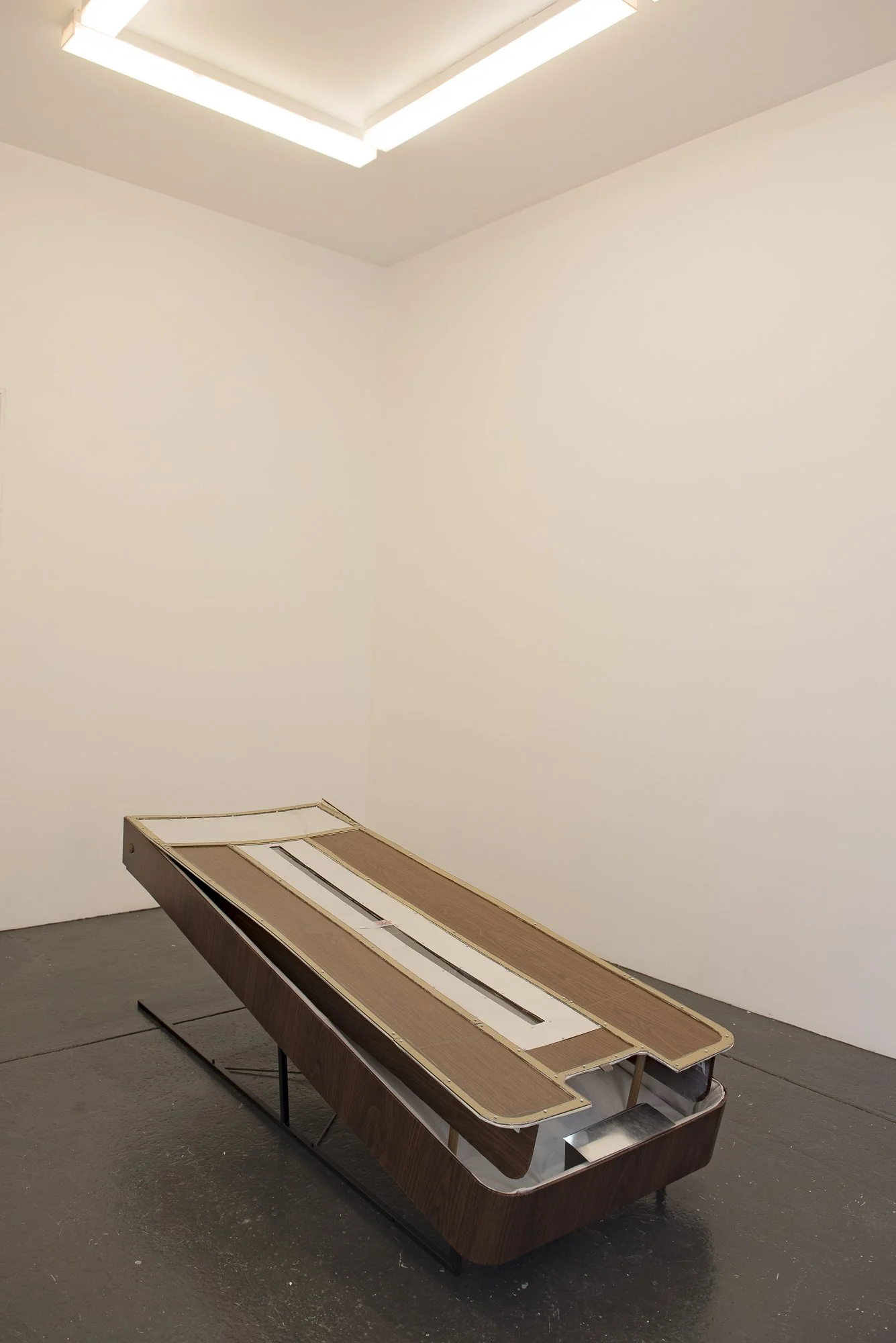  Vinyl veneer, corflute, perspex, sheet aluminium, timber dowel, magnets, velvet, wadding 1900 × 700 × 400 mm  Documentation by Jordan Halsall, 2020 