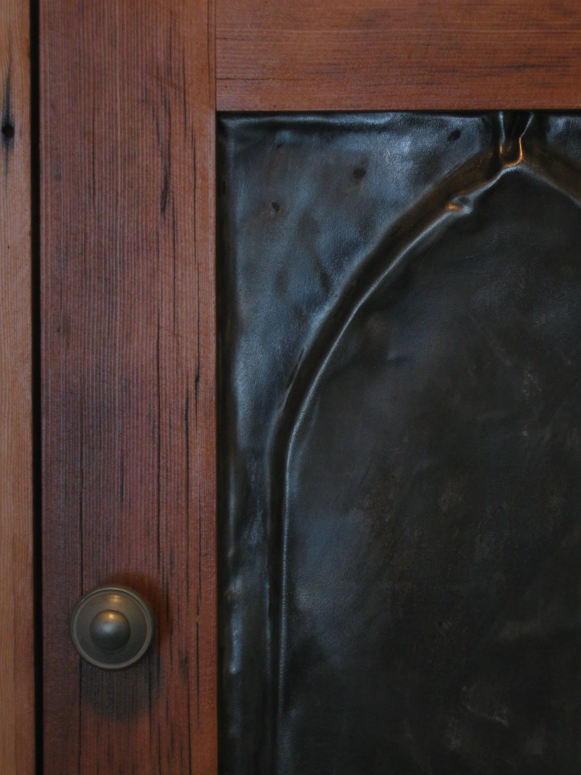 02 - Pburg Medicine Cabinet 04.jpeg