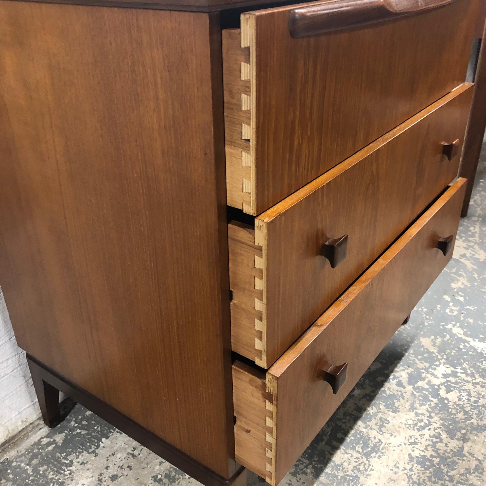 WhatsApp Image 2025-11-15 at 07.53.47 (8).jpeg