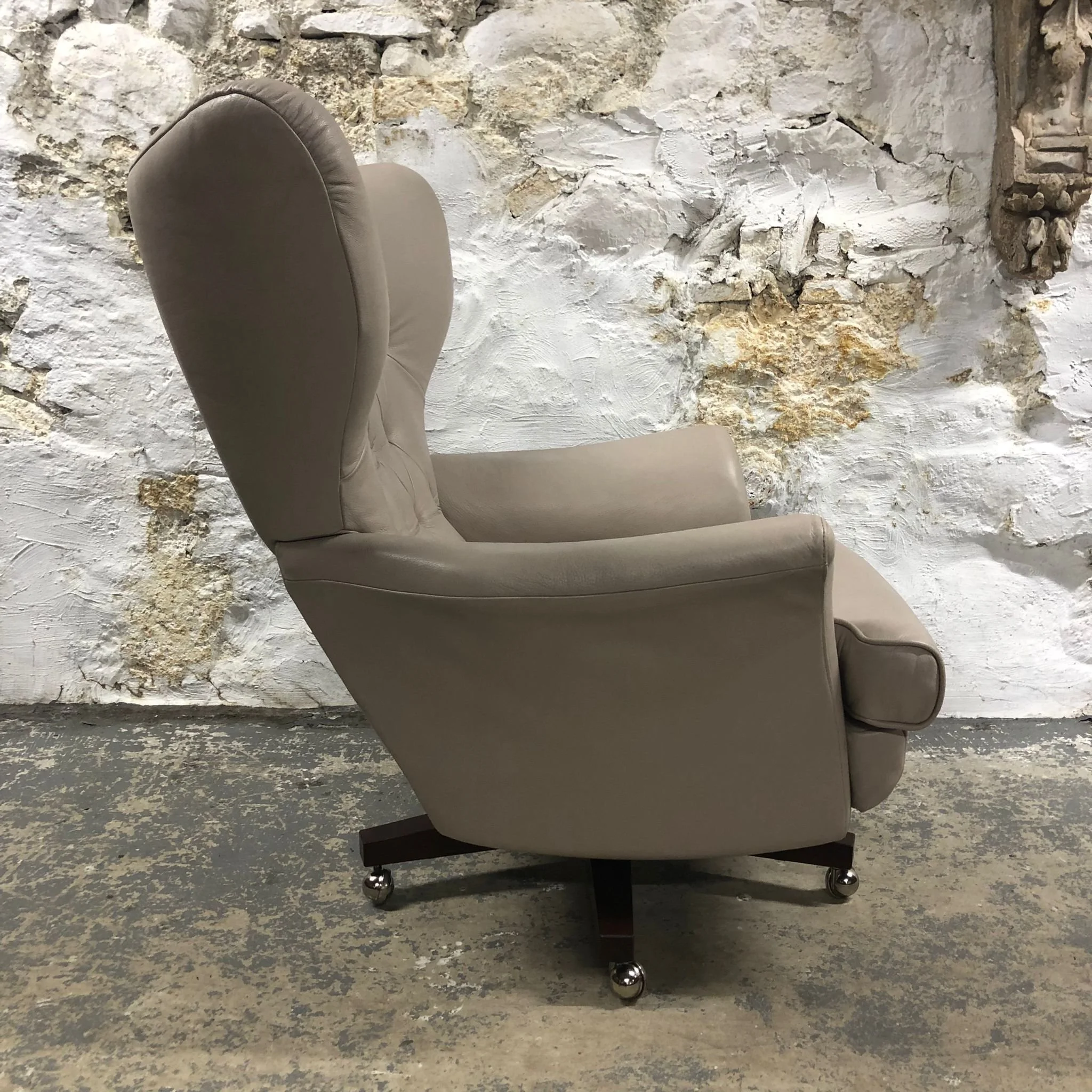 WhatsApp Image 2025-11-12 at 17.20.04 (1).jpeg