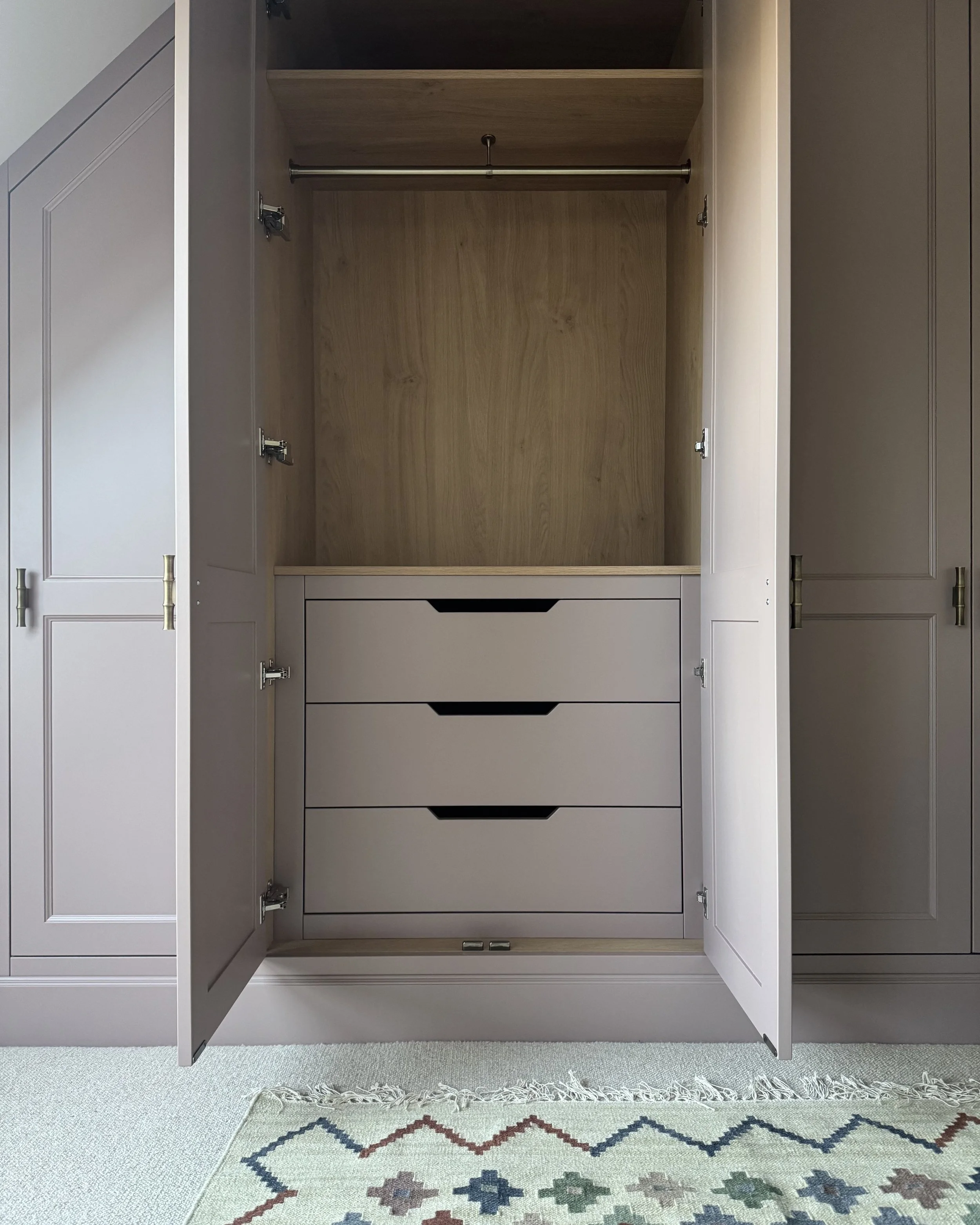 NC Bespoke Interiors-Wardrobe
