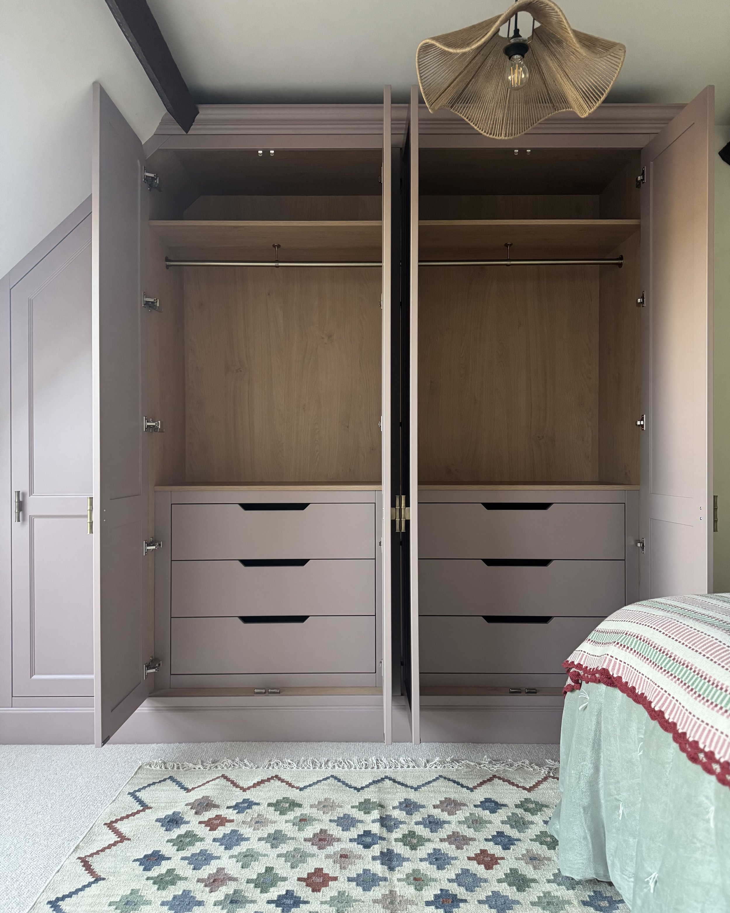 NC Bespoke Interiors-Wardrobe
