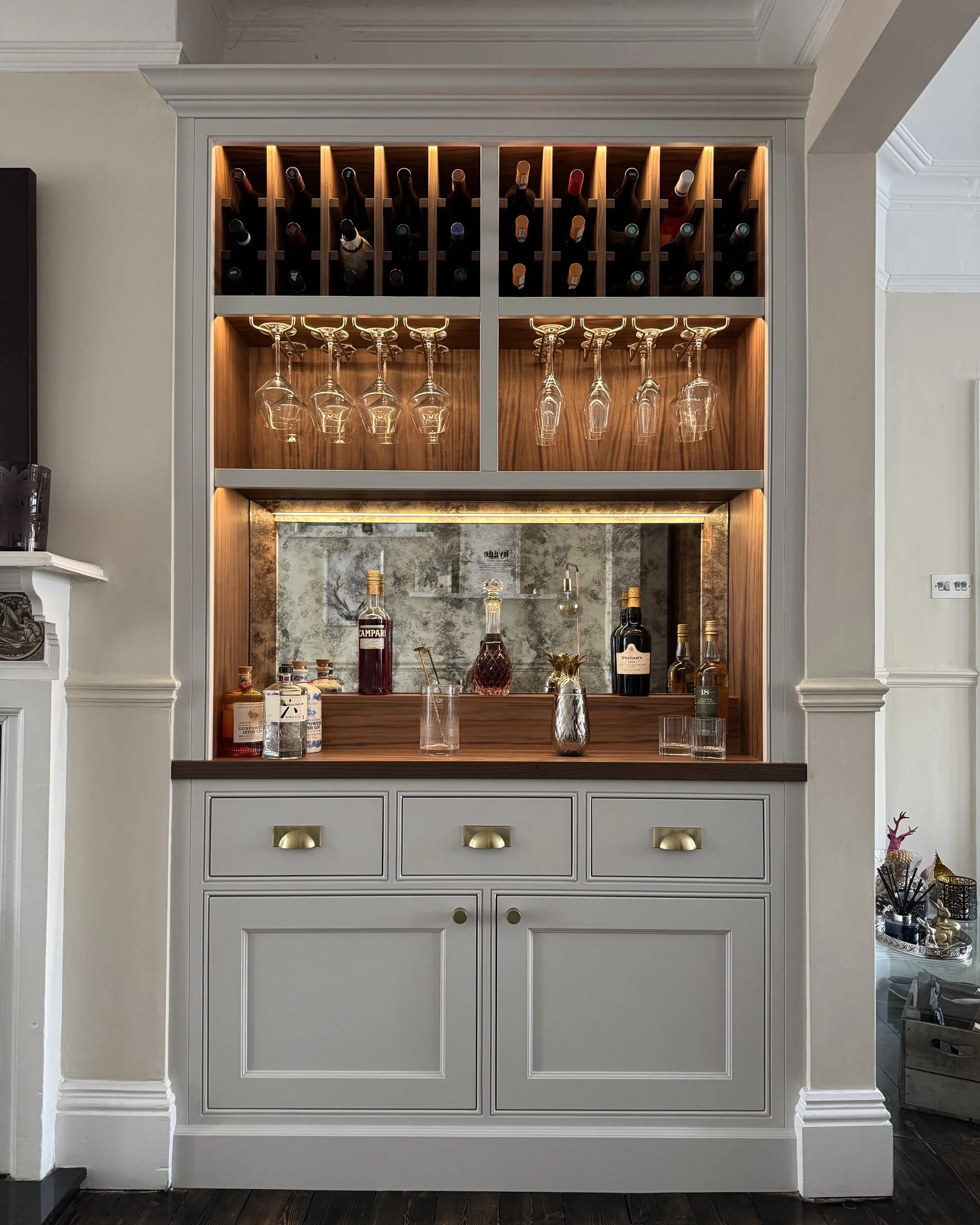 NC Bespoke Interiors - Drinks cabinet