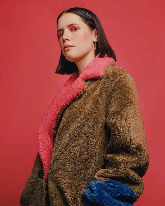 Keepin it cozy ✨
In frame &amp; Styled by 📸: @neighborhoodwitch_ (she styles and now she models too?? Queen)
MUA: @thespookypeach