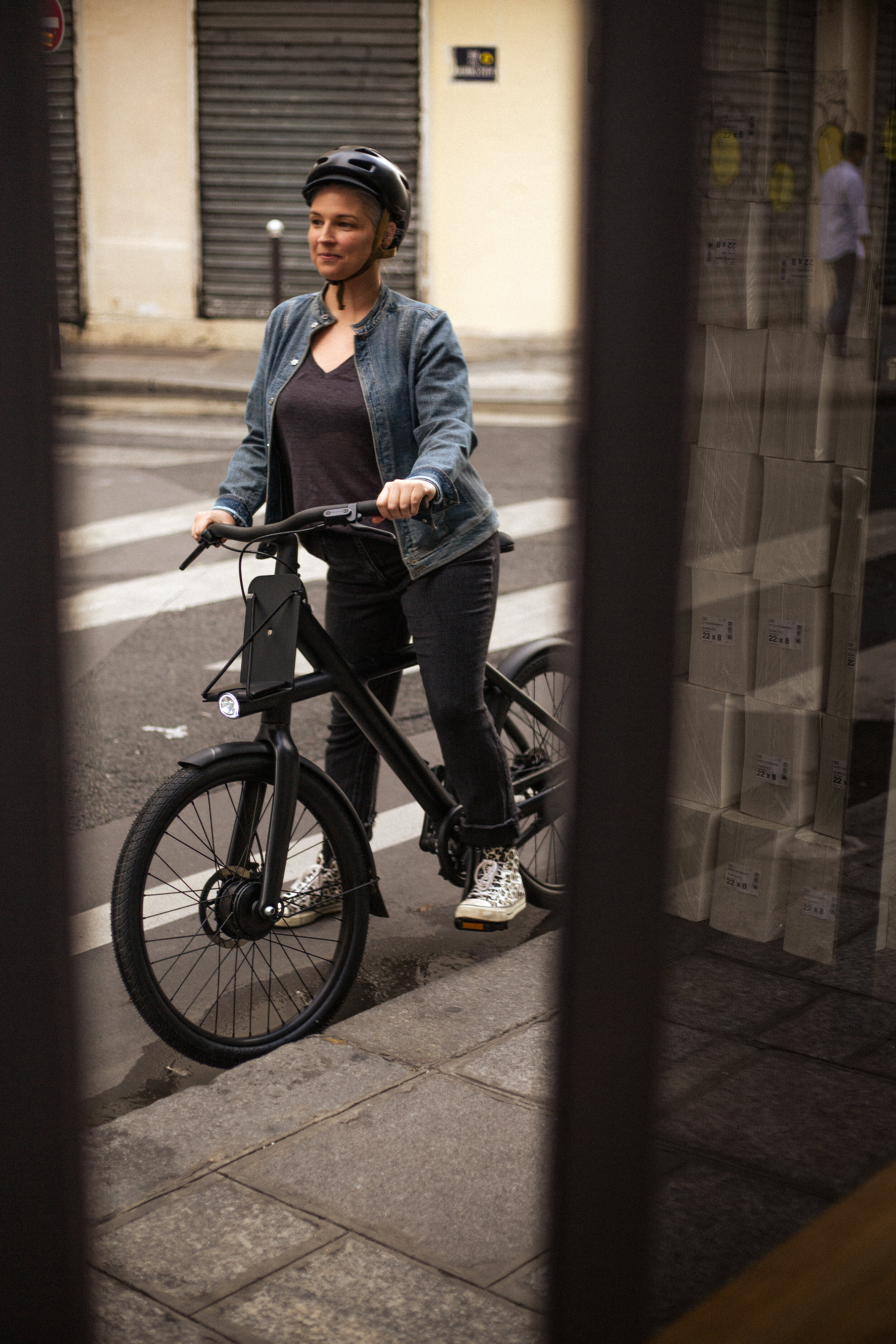 jules-renault-vanmoof_v2-2.jpg