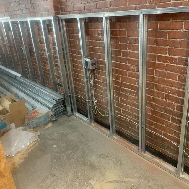 Smashburger Restaurant... #maiaelectrical #boylstonstreet #commercial #roughelectrical