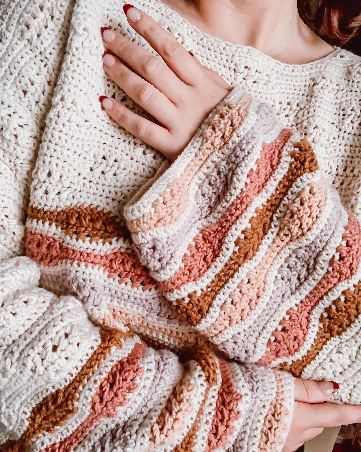 tonight I&rsquo;m making the final edits to the seasons change sweater pattern &amp; picking testers! testers will be sent the pattern tomorrow evening ✨ ⁣
⁣⁣
⁣⁣
thank you so much to every single⁣ ⁣
one of you that&rsquo;s applied! it amazes me how m
