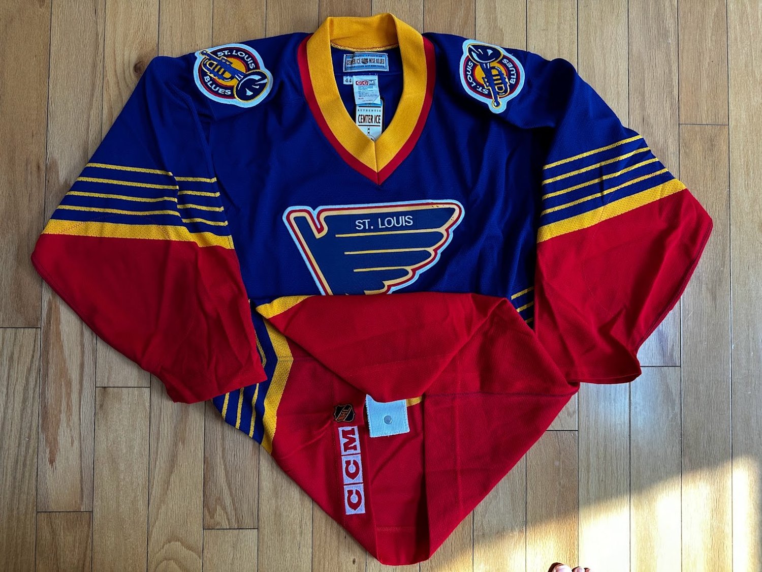 St.Louis Blues home jersey blank size 46