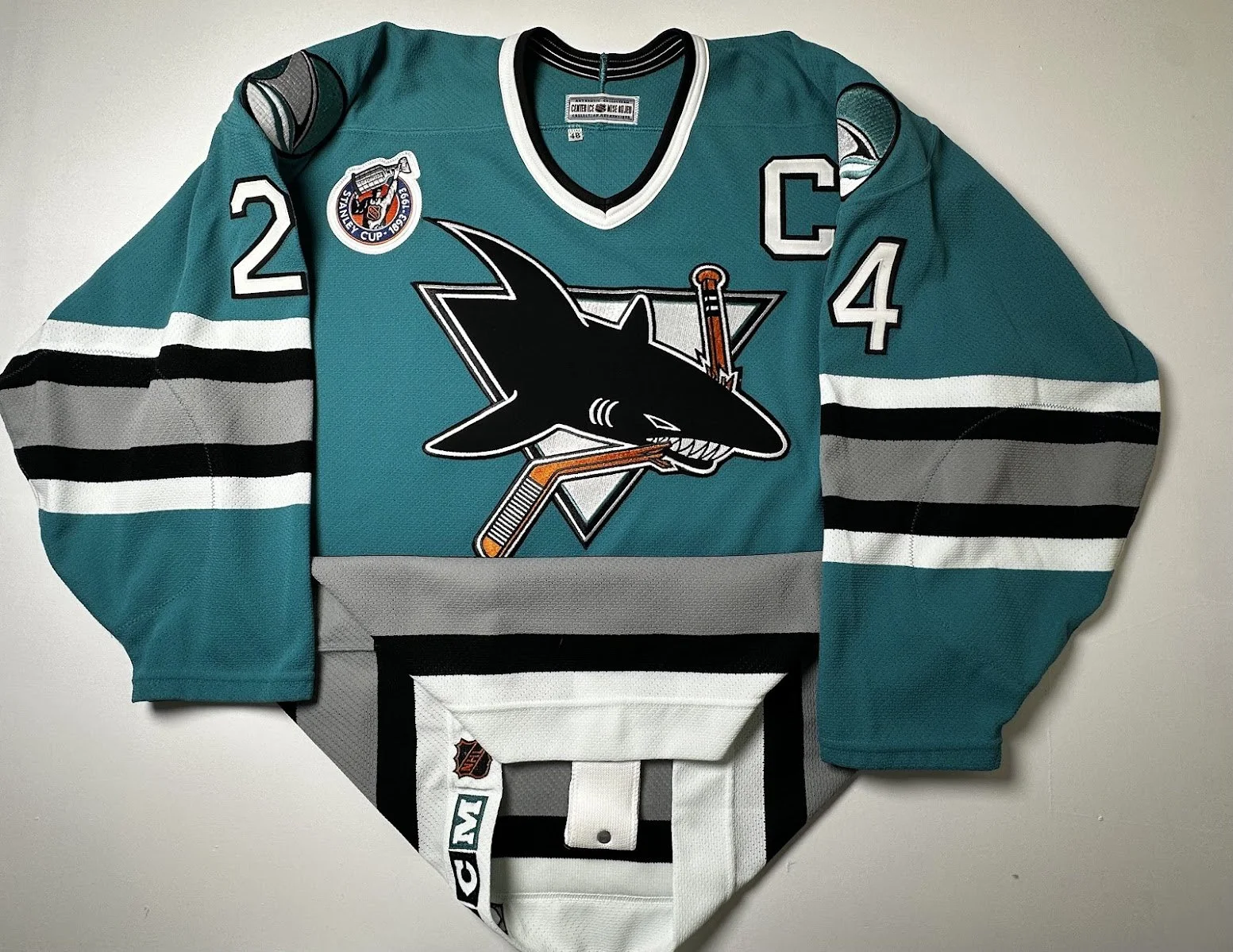 San Jose Sharks Doug Wilson CCM NWOT 1992 Patch Sz. 48
