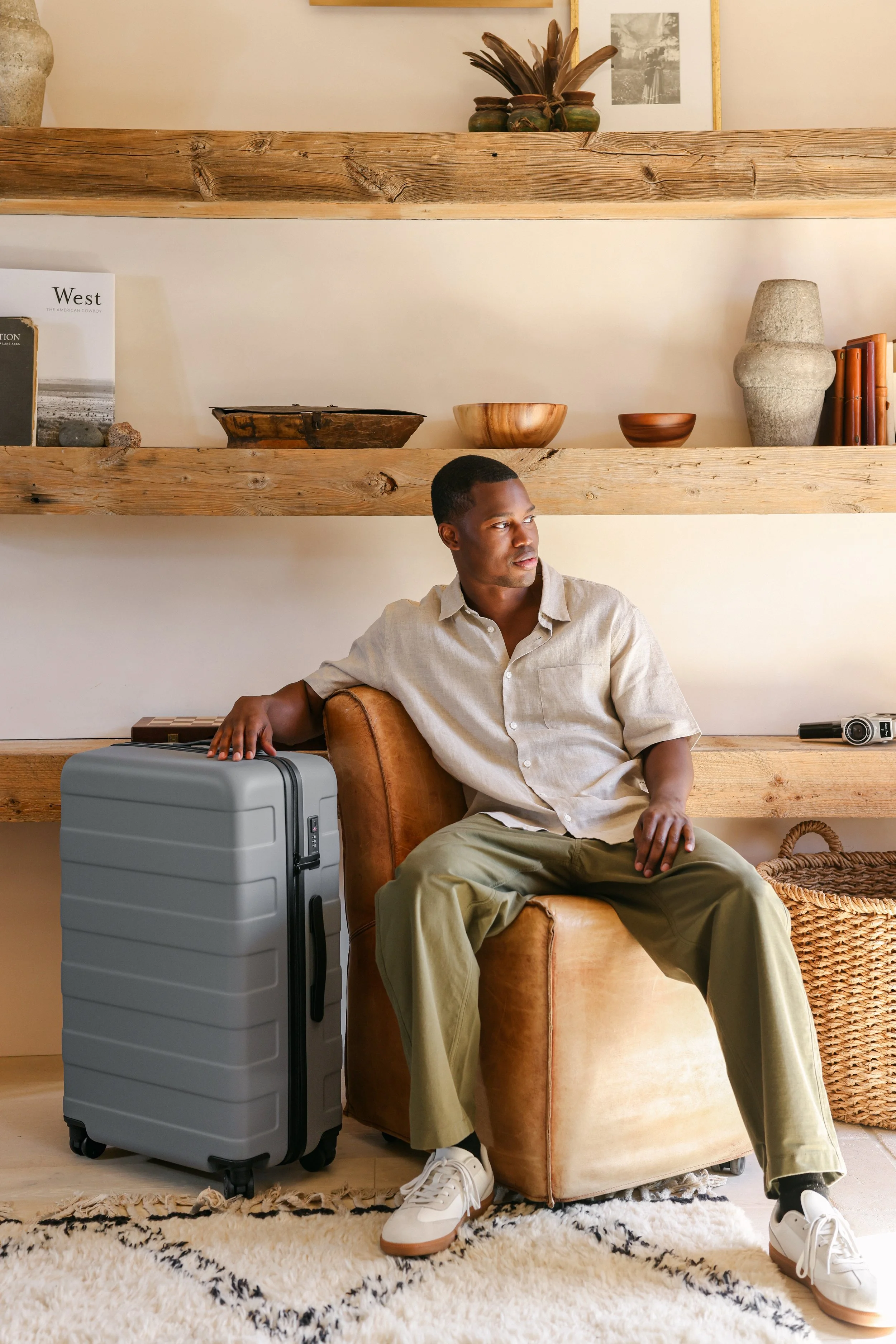 Chelsea-Loren-MUJI-Luggage-Web-1 copy.jpeg