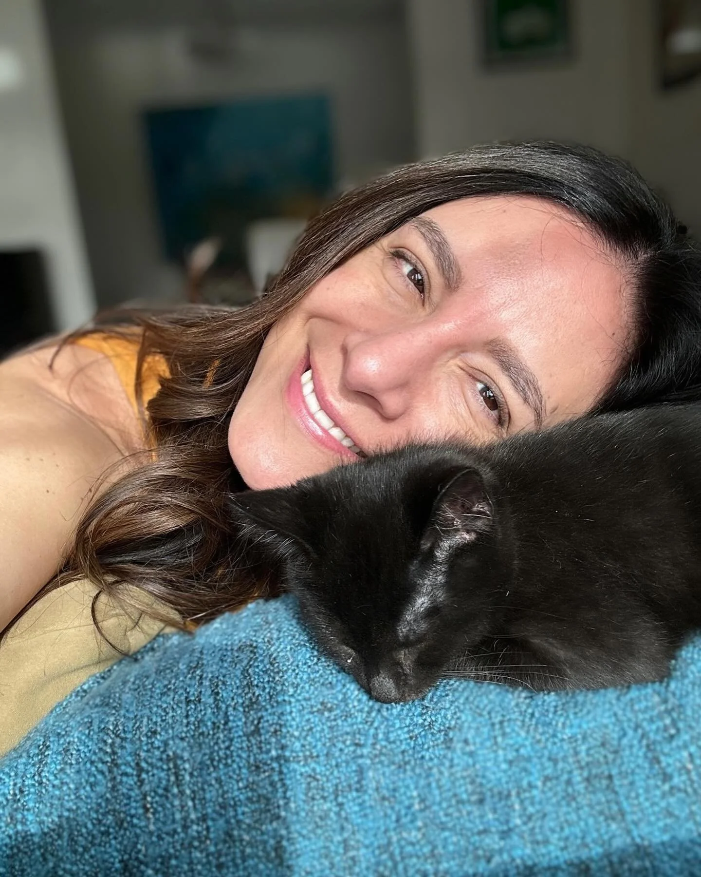 My kitten has been missing since Saturday 😢

I never thought I&rsquo;d become the kind of cat lady who would go crazy with grief over their fur baby, to the point of losing her voice from all the screaming and crying&hellip;

But there I am. 

Spinn